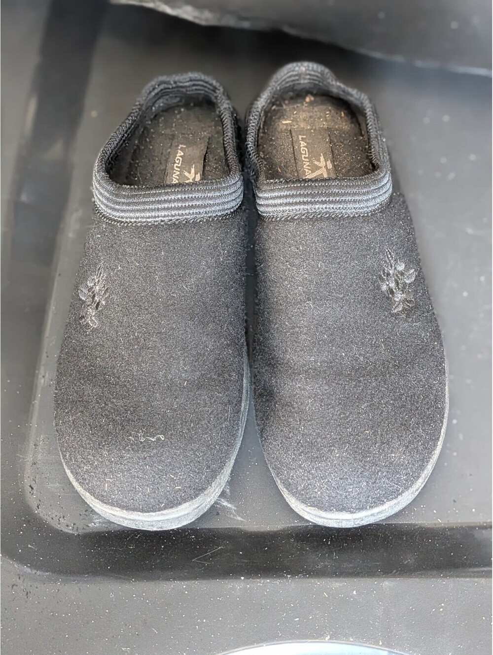 Laguna gray slip on slippers